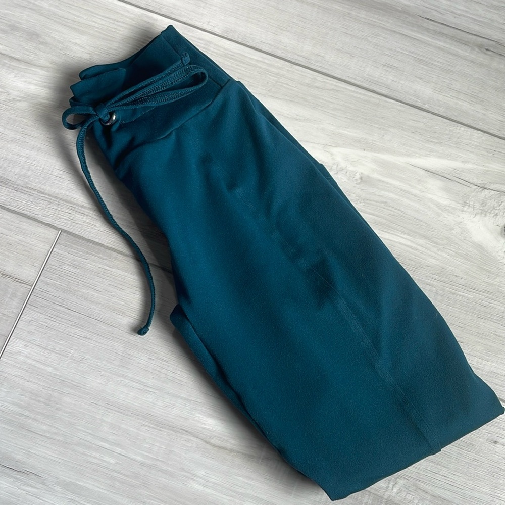 Bombshell sportswear leggings